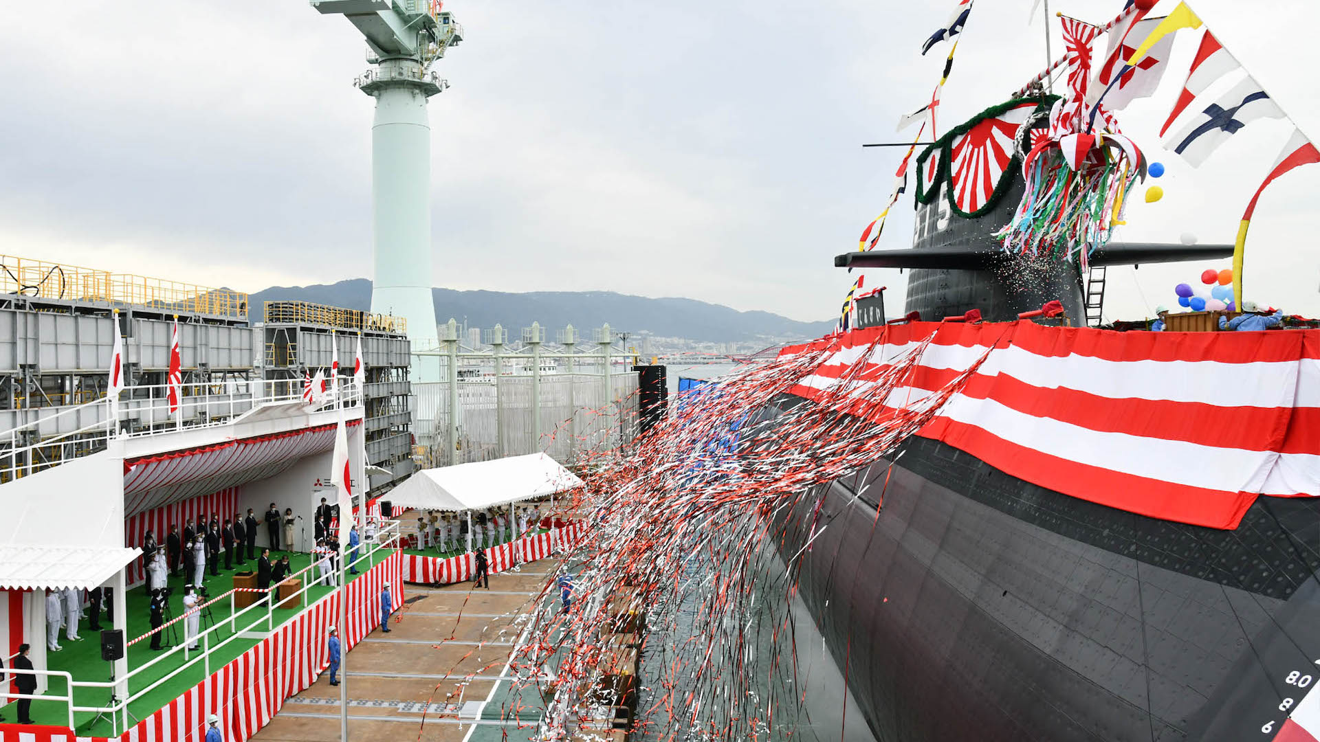 イベントの写真(潜水艦｢じんげい｣ 命名式･進水式) 20221012d.jpg